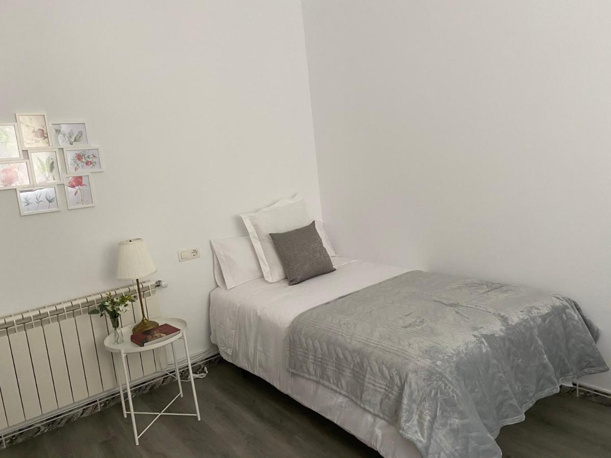 Campo De Estrellas Apartment Santiago de Compostela Bagian luar foto